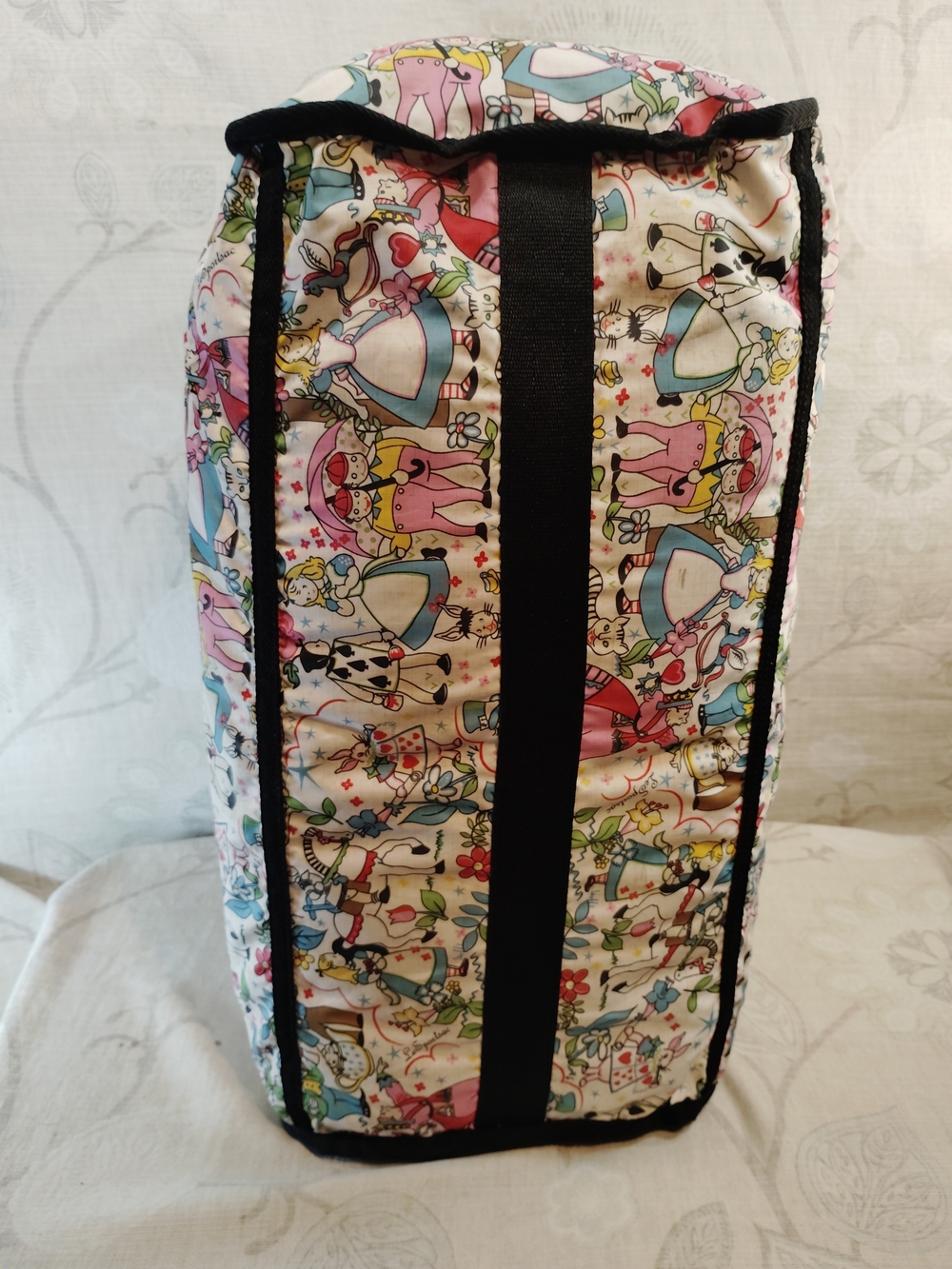 LeSportsac Alice In Wonderland Pink Patterned Travel Duffle Bag - Picture 7 of 9